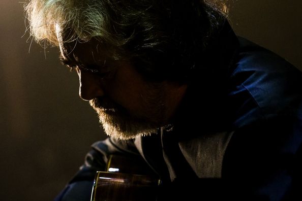 Rafael Riqueni presenta Nerja: un viaje musical entre el flamenco y la luz de la cueva