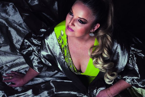 Mariola Cantarero celebra la Navidad en el Maestranza